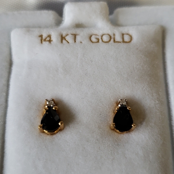 Jewelry - Genuine sapphire earrings